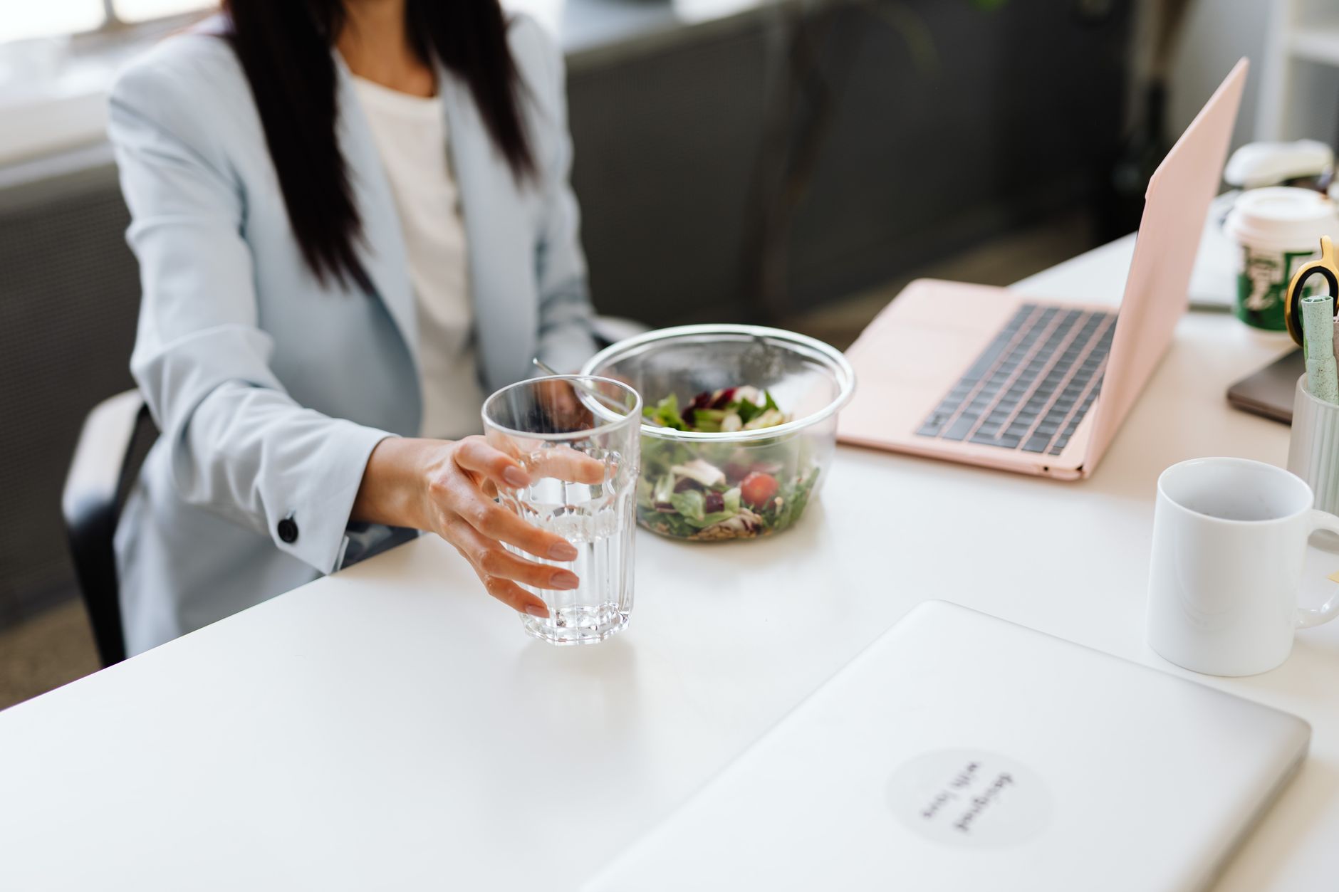 デスクワークが多い人に大切な栄養素とは？
